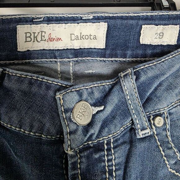 BKE Denim Dakota Crop Jeans Size 29 Light Wash Cuffed - Picture 6 of 9